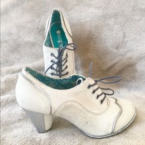 Supercute Empodium Leather Shoes Retro 6.5 - 7